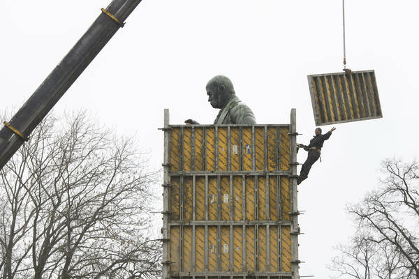 www.zois-berlin.de/veranstaltungen/wenn-geschichte-umgeschrieben-wird-ein-blick-auf-die-ukraine-belarus-und-russland