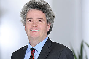 Dr. Christian Schaich