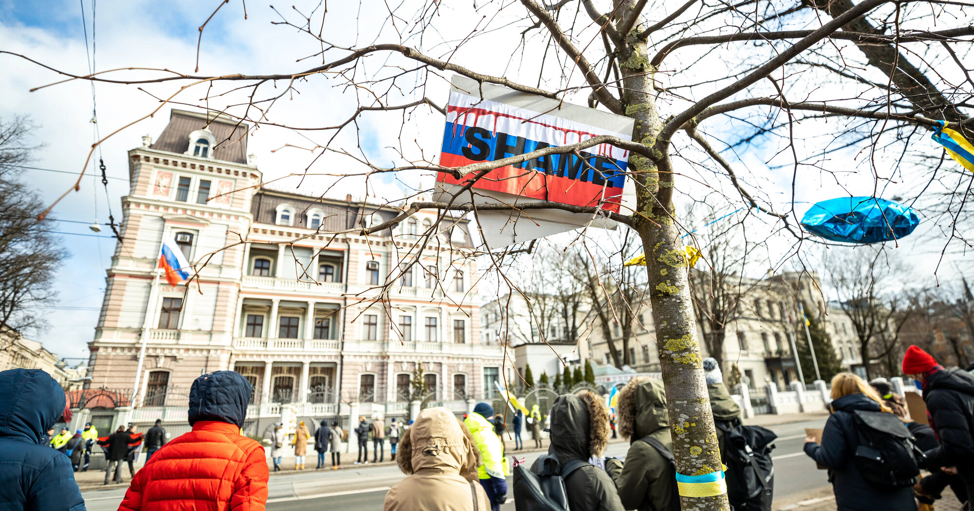 Changing Russian Identities after 2022 – a Comparison between Finland and Latvia