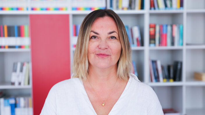 Oyinchi orqali porno tomosha qiling